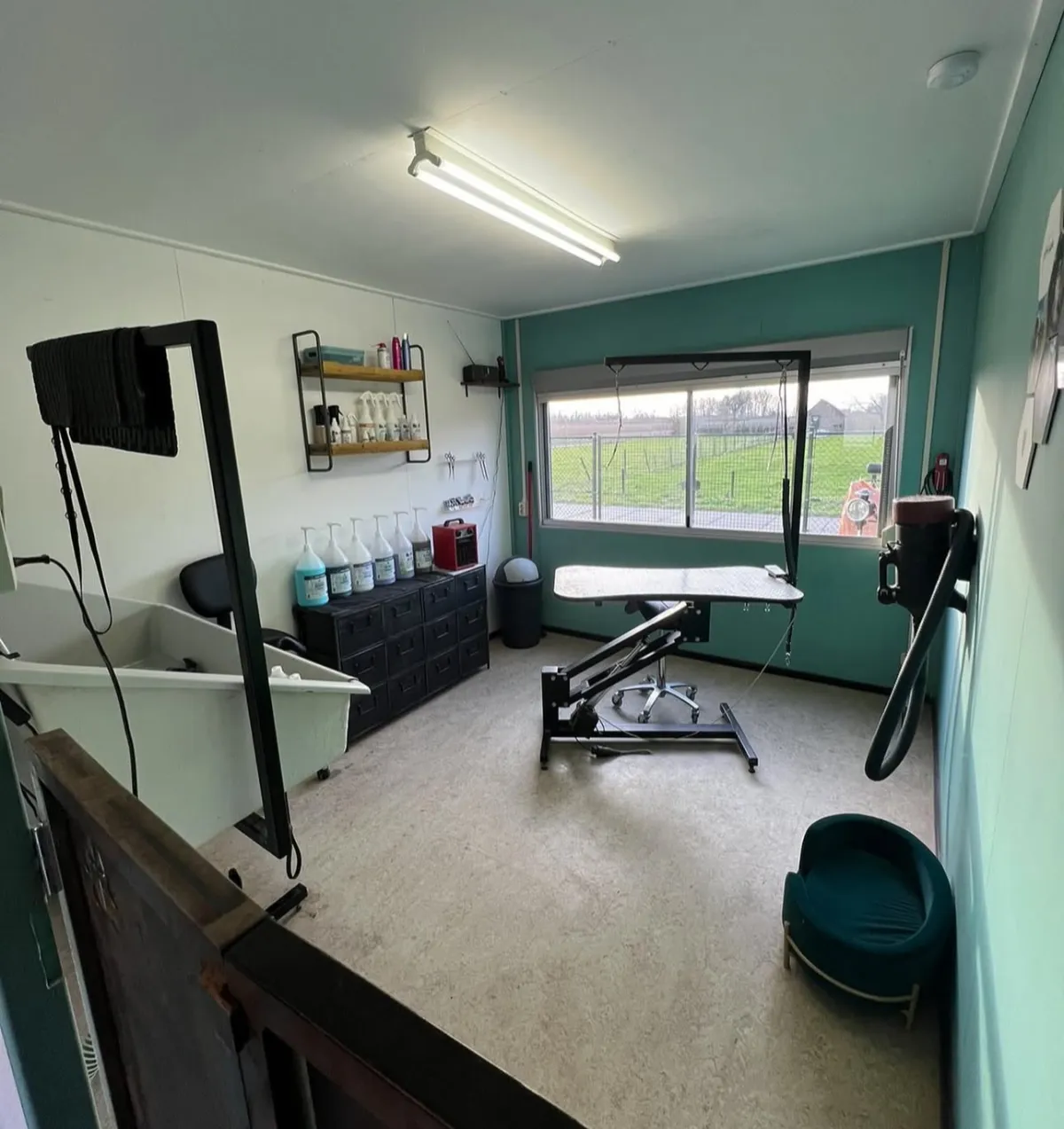 Buitenkant van Steef's trimsalon in Dodewaard - hondentrimsalon Betuwe